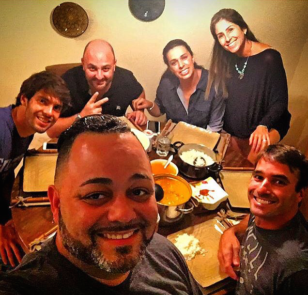 Ser feliz é simples: basta ter amigos por perto!